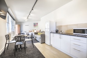 Standard Studio, Multiple Beds | Private kitchen | Fridge, electric kettle - Nightcap at Glengala Hotel (Sunshine West)