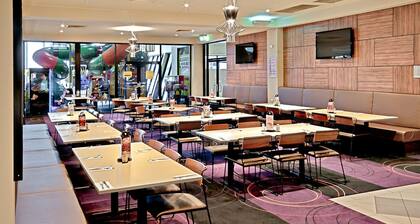 Nightcap at Glengala Hotel