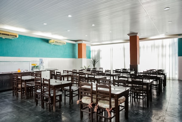 Café da manhã com buffet todos os dias (BRL 18 por pessoa)