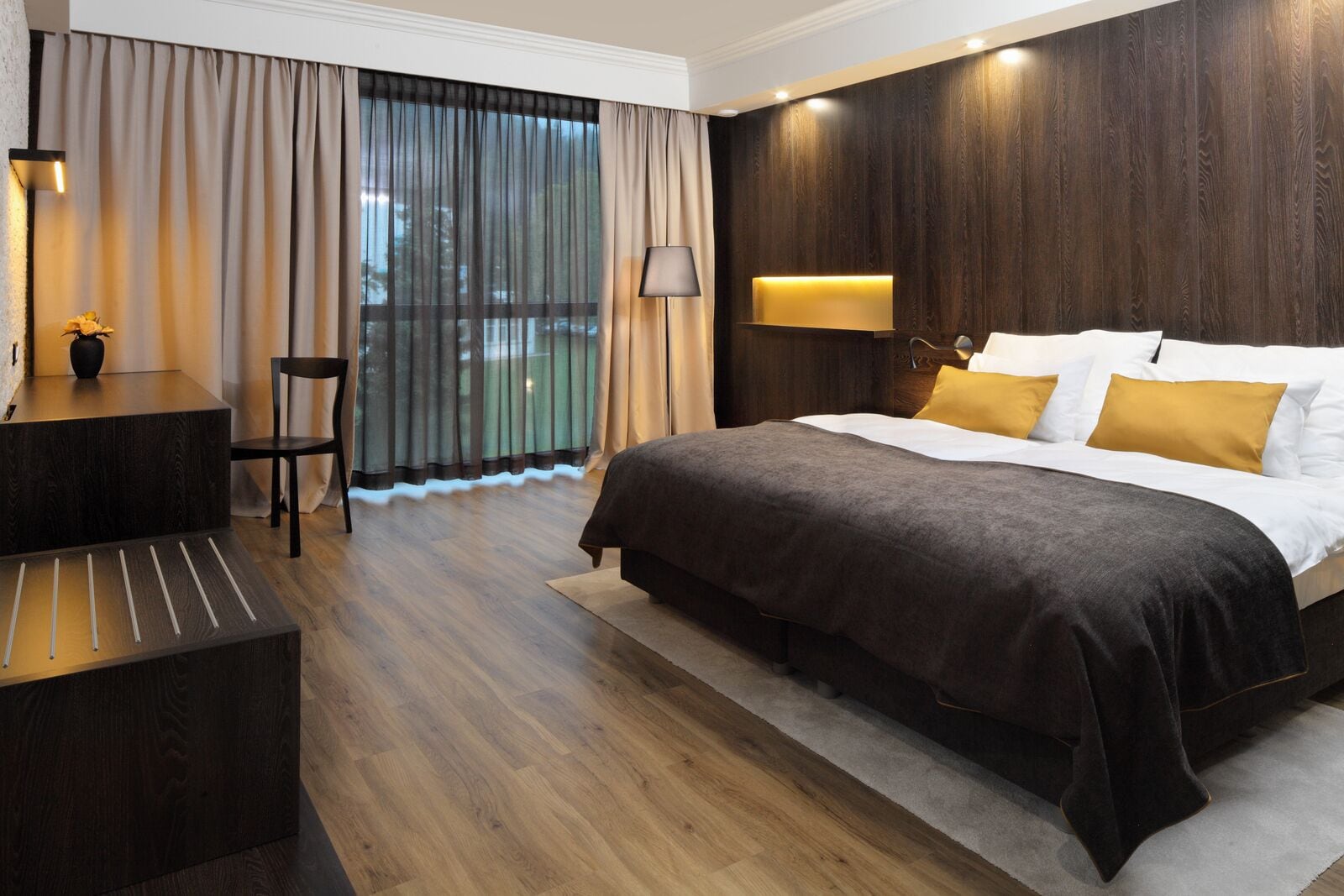 comfort double or twin room | minibar, in-room safe, individually furnished, desk