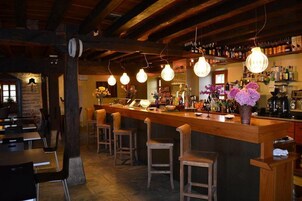 Bar (en el alojamiento)