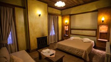 Premium Double or Twin Room | Minibar, individually decorated, free WiFi