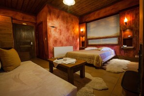 Premium Double or Twin Room | Minibar, individually decorated, free WiFi - Vitina House (Gortynia)