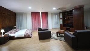 Unclassified image, 2 of 25, button - Kriva Hotel (Elbasan)
