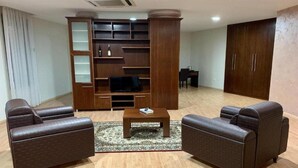 Unclassified image, 3 of 25, button - Kriva Hotel (Elbasan)