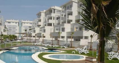 Apartamentos Lagos del Castillo 3000