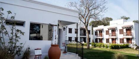 Entrée de l’hébergement