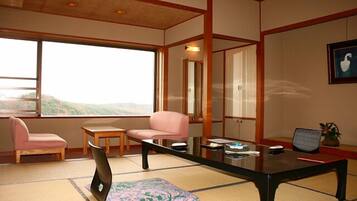 Room (Japanese) | Living area