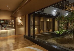 酒吧（店内）