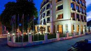 Unclassified image, 3 of 60, button - Sheki Saray Hotel (Sheki)