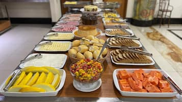 Desayuno bufé gratuito y diario