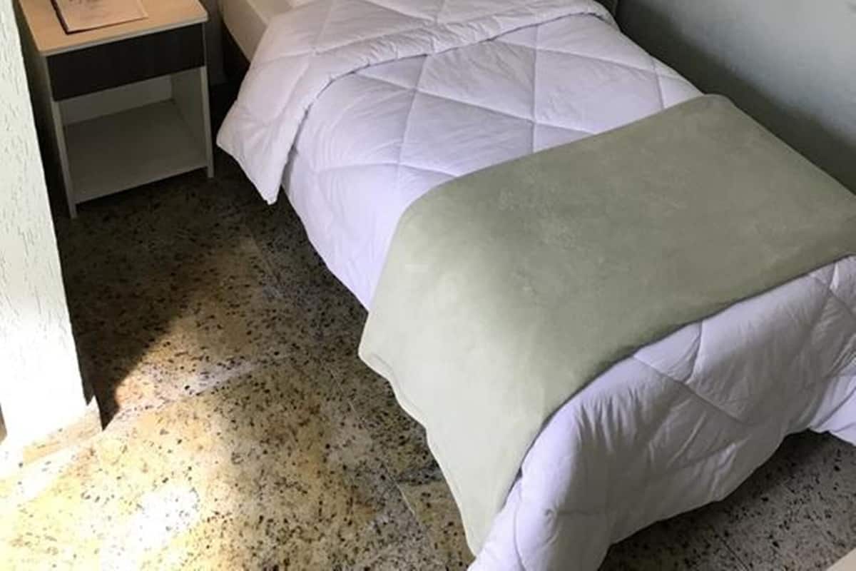 Minibar, Schreibtisch, Verdunkelungsvorhänge, Bügeleisen/Bügelbrett