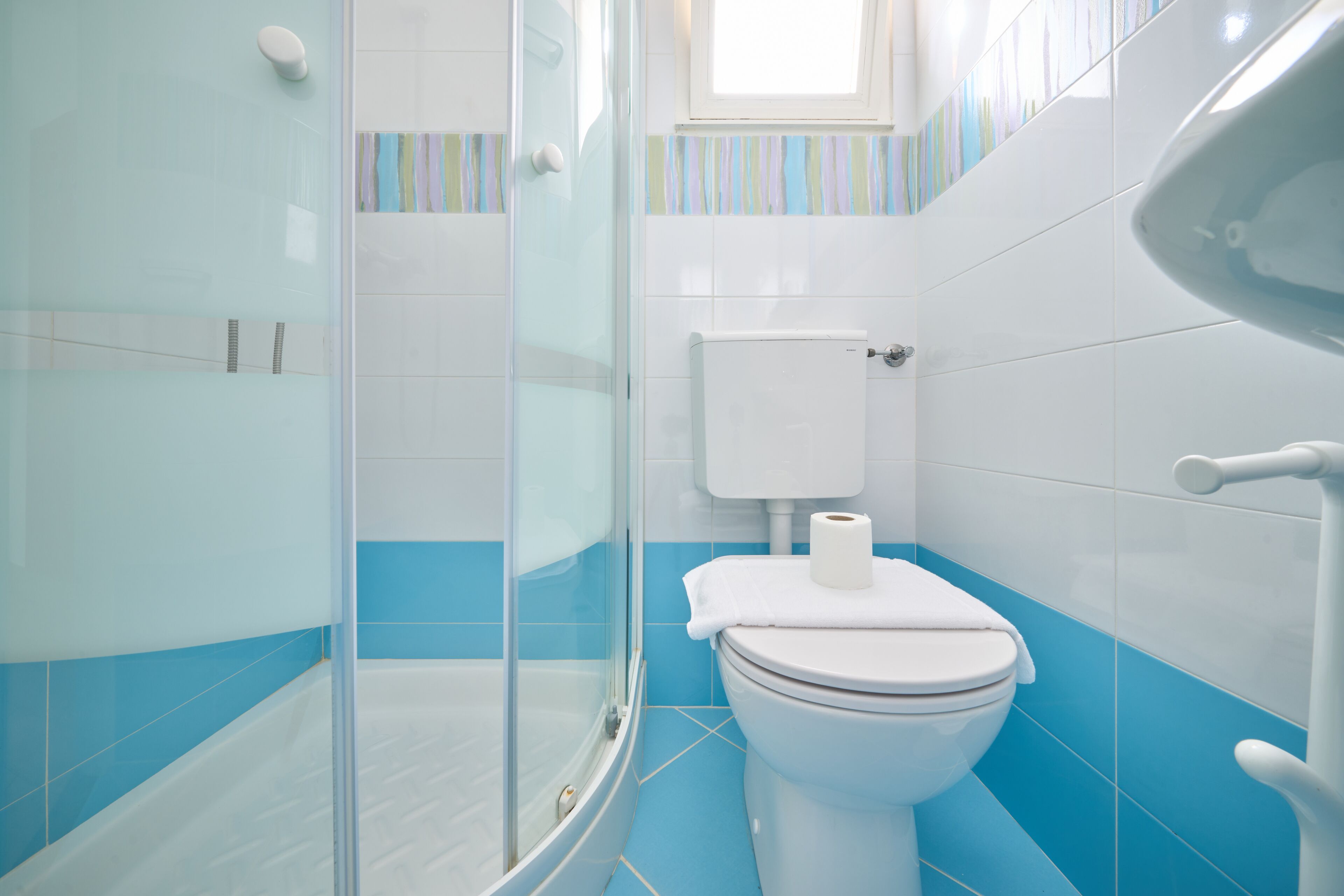 double or twin room | bathroom | shower, towels