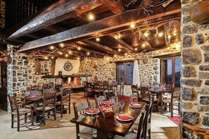 Aperto a colazione, pranzo e cena