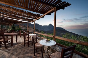 Breakfast, lunch, dinner served; local cuisine 