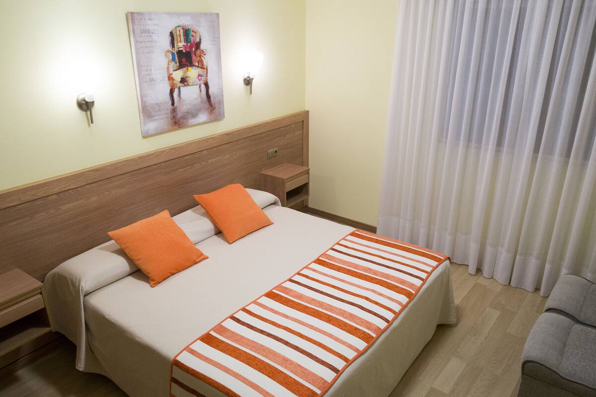 Doppelzimmer (interior)