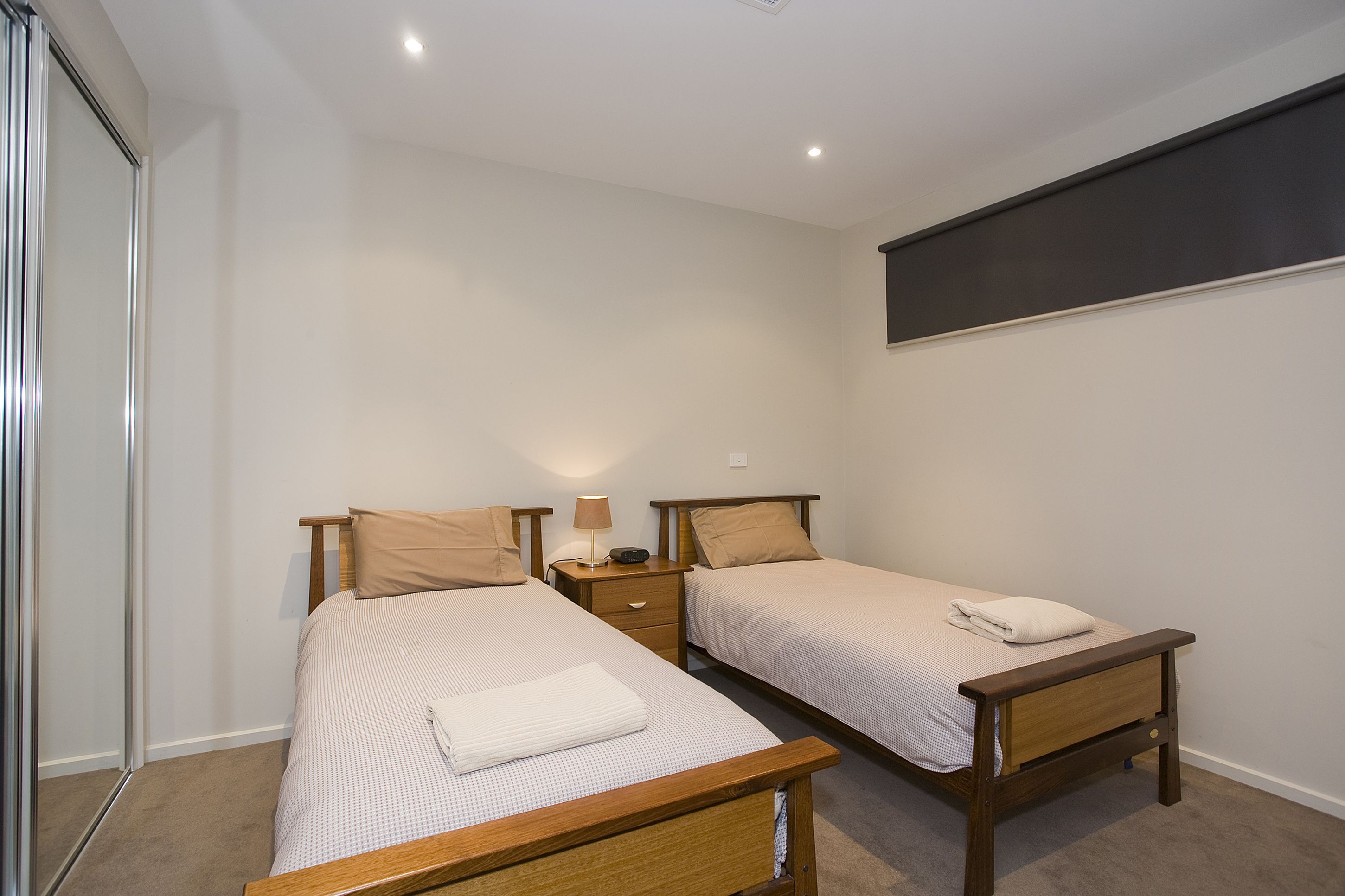 deluxe apartment (number 8) | iron/ironing board, free wifi, bed sheets