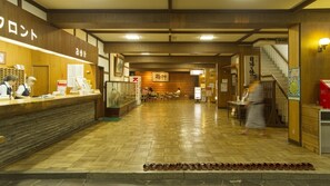 Lobby - Sukayu Onsen Ryokan (Aomori)