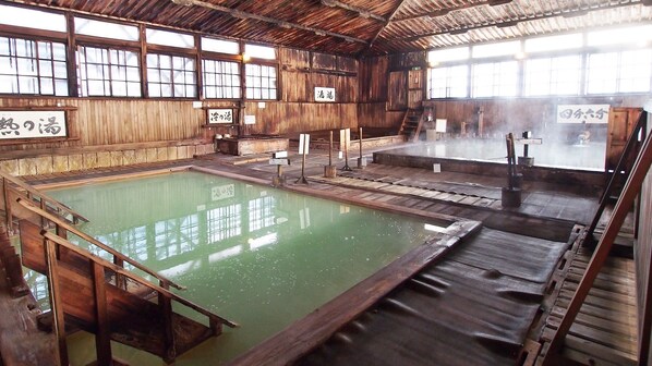 Pool - Sukayu Onsen Ryokan (Aomori)
