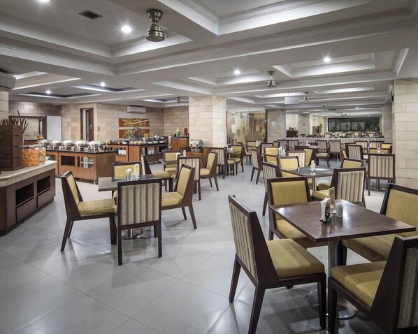 Dining - Alia Cikini (Jakarta)