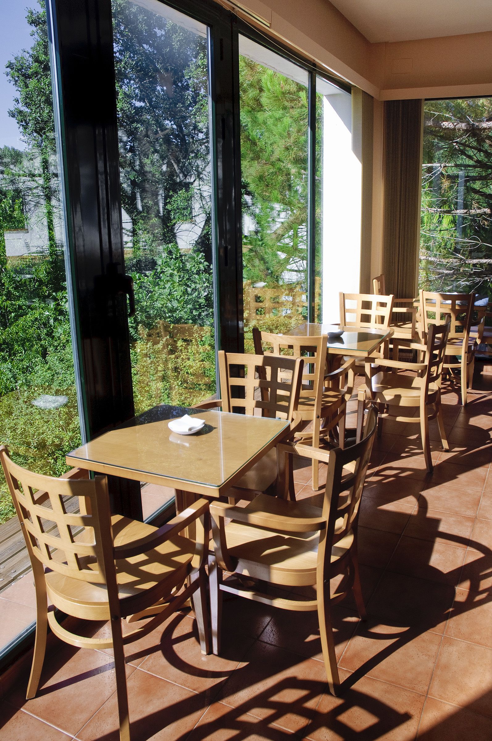 lunch and dinner served, local cuisine