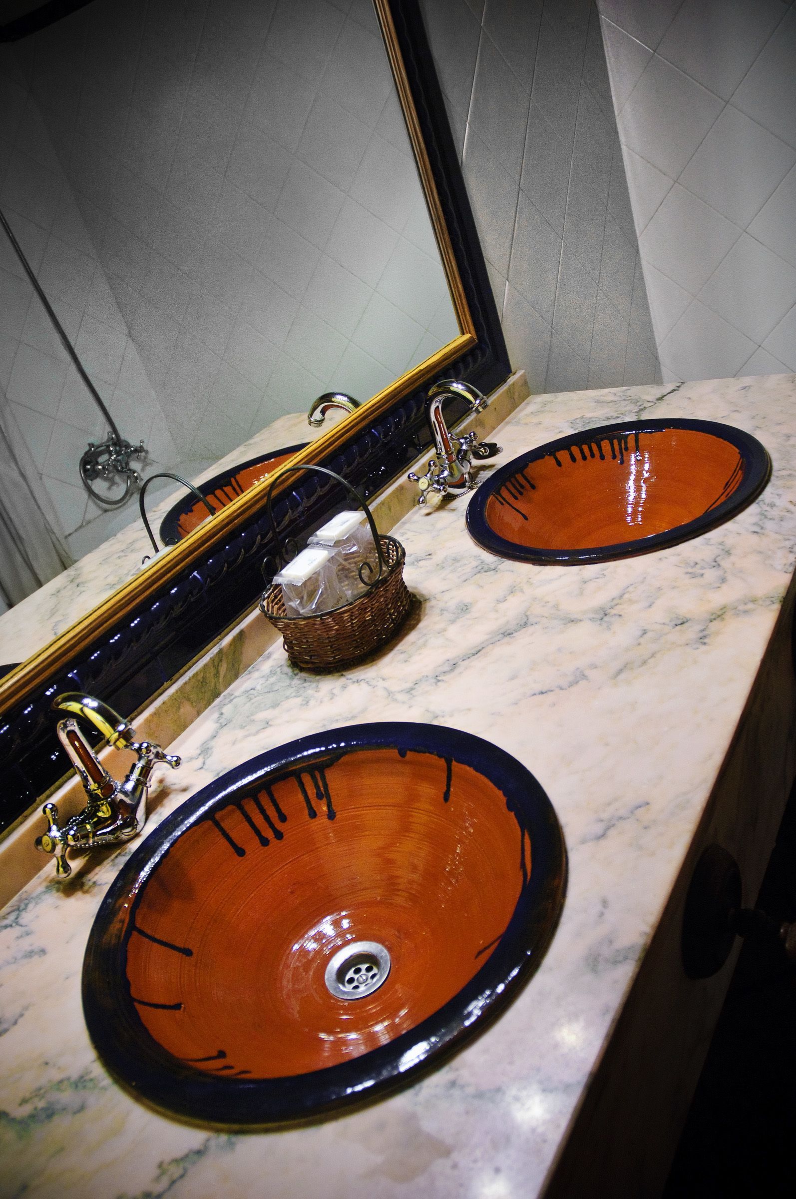 bungalow | bathroom | shower, free toiletries, hair dryer, bidet