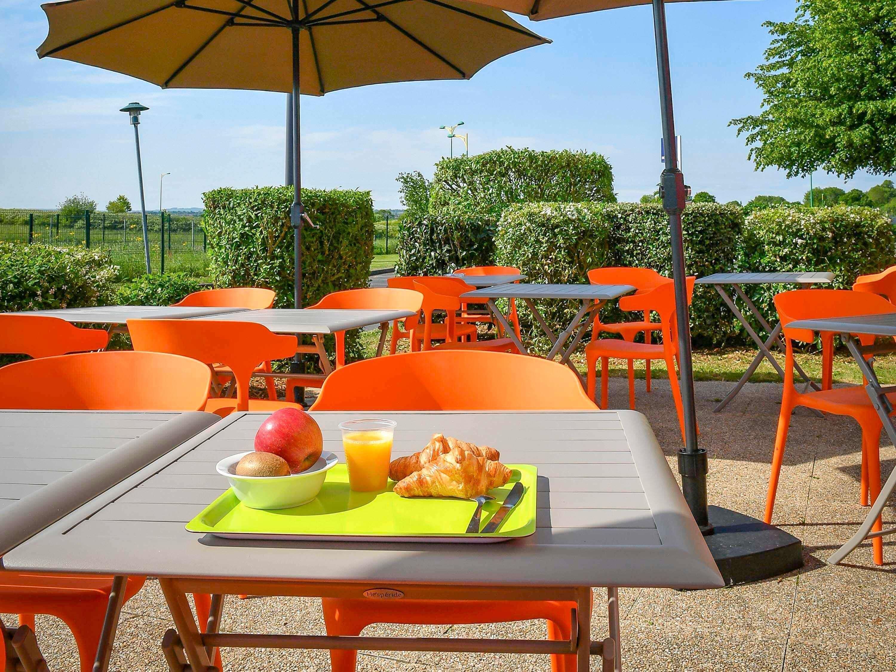 Colazione a buffet a pagamento, servita nei giorni feriali 
