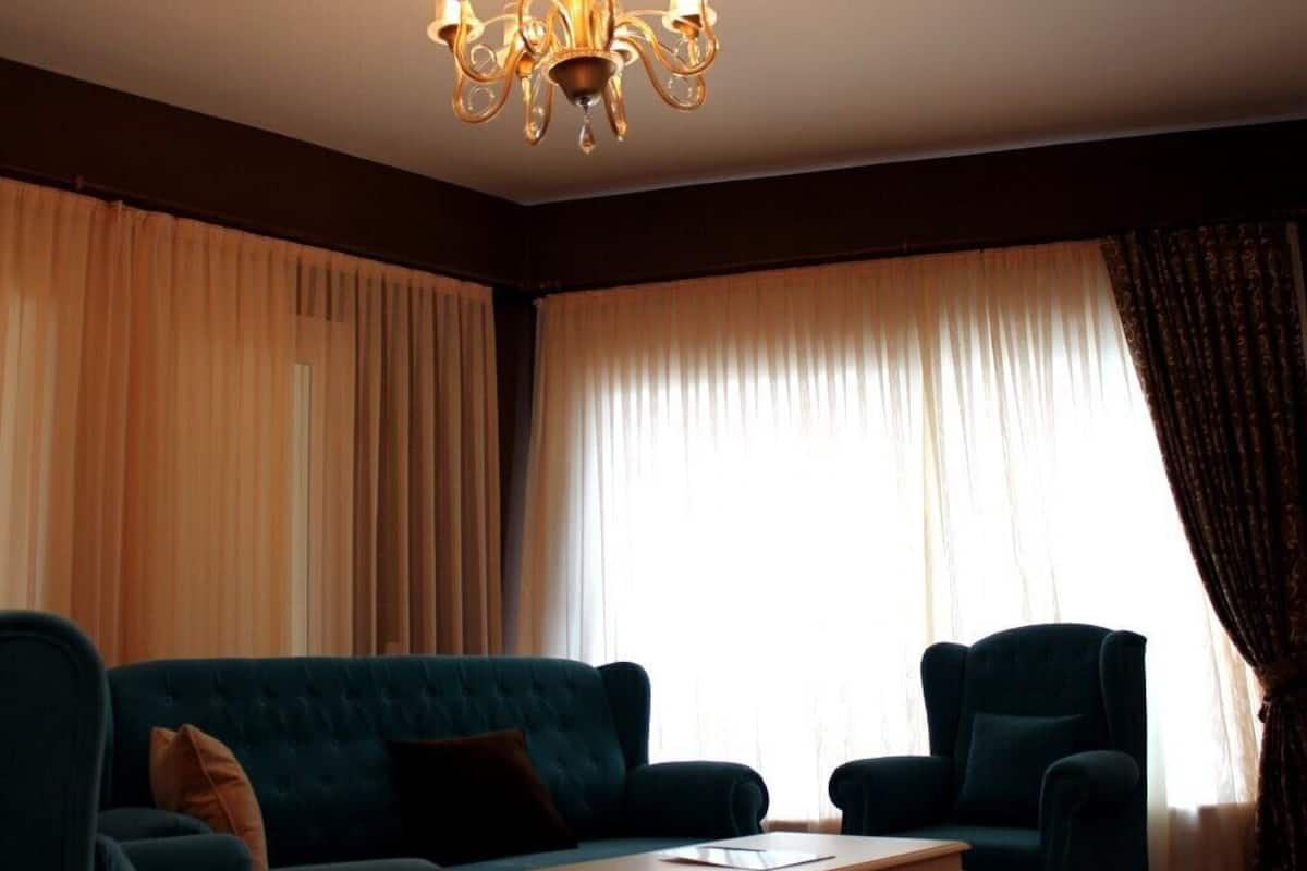 Studio Suite | Peti besi dalam bilik, Wi-fi percuma, cadar katil, akses kerusi roda