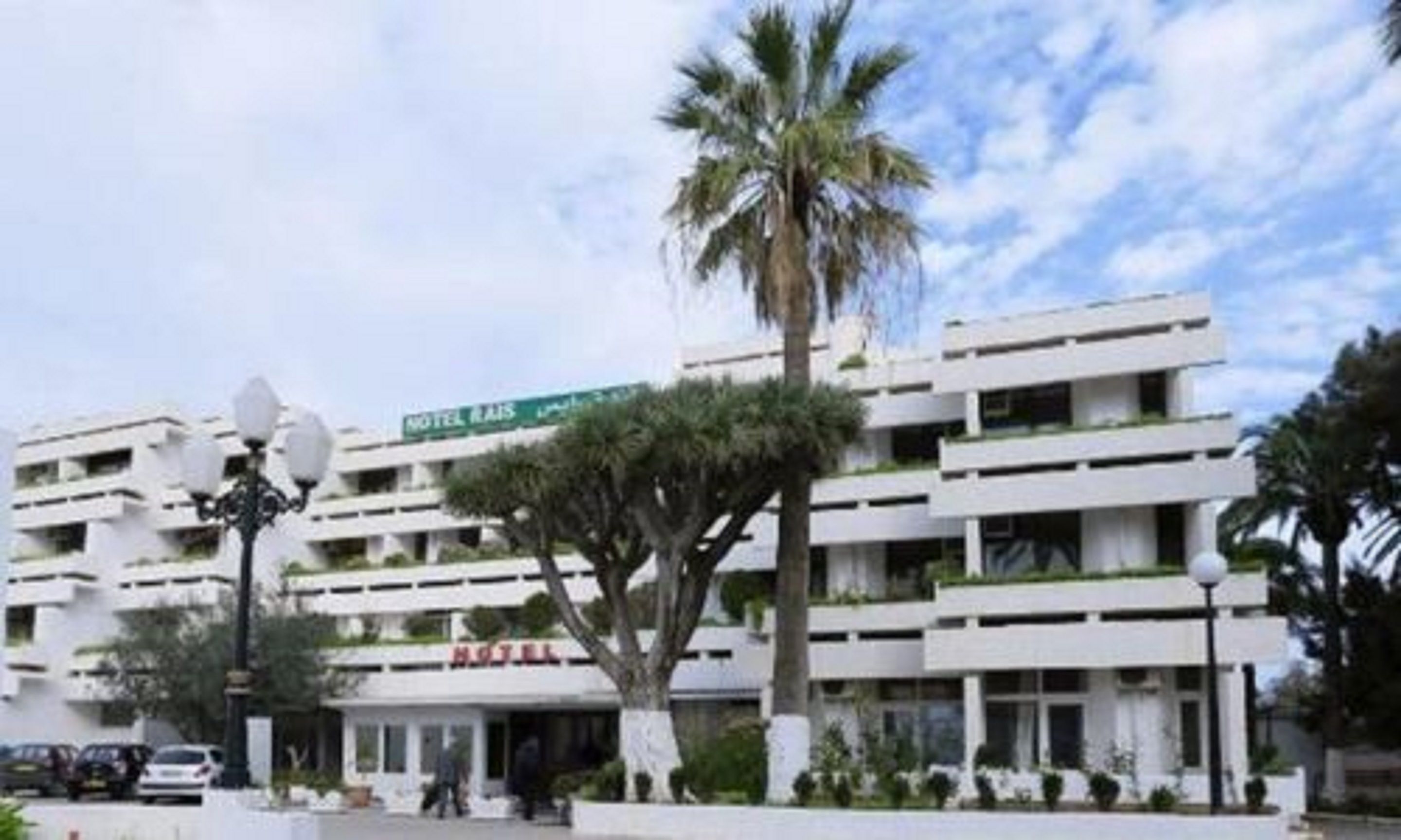 숙박 시설 정면