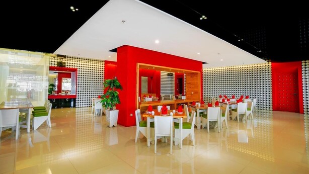Outdoor dining - Cemerlang (Bandung)