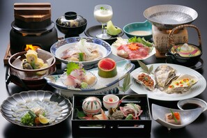 Ryokan dining - Jukeiso (Hatsukaichi)