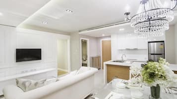 1 Bedroom Vorra Ya Suite | 私人廚房 | 大型冰箱、爐台、咖啡機/沖茶器、兒童餐椅
