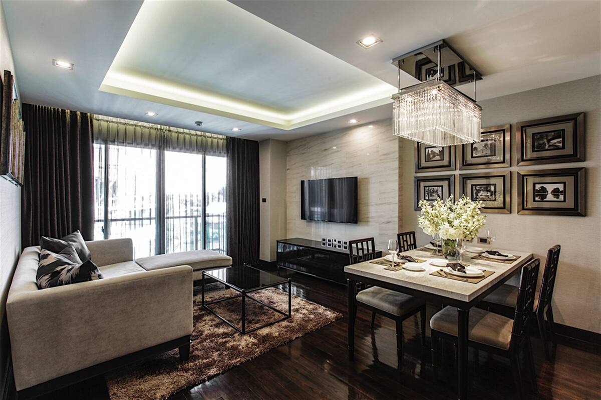 1 Bedroom Vorra Teera Suite | Bộ đồ giường cao cấp, minibar, két bảo mật tại phòng, bàn 