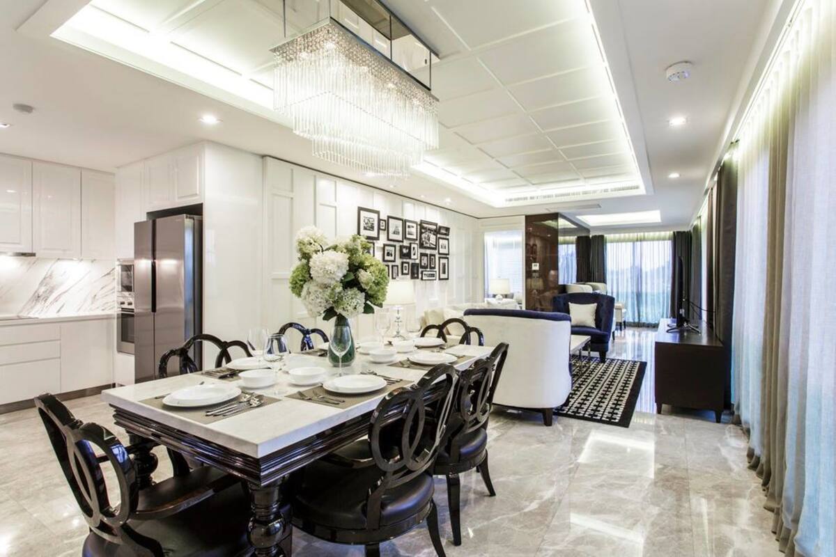 2 bedroom vorra kamol suite | private kitchen | full-sized fridge, stovetop, coffee/tea maker, high chair