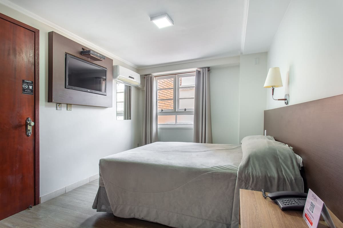 Minibar, individually furnished, desk, laptop workspace