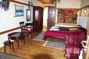 Deluxe Double Room, Fireplace