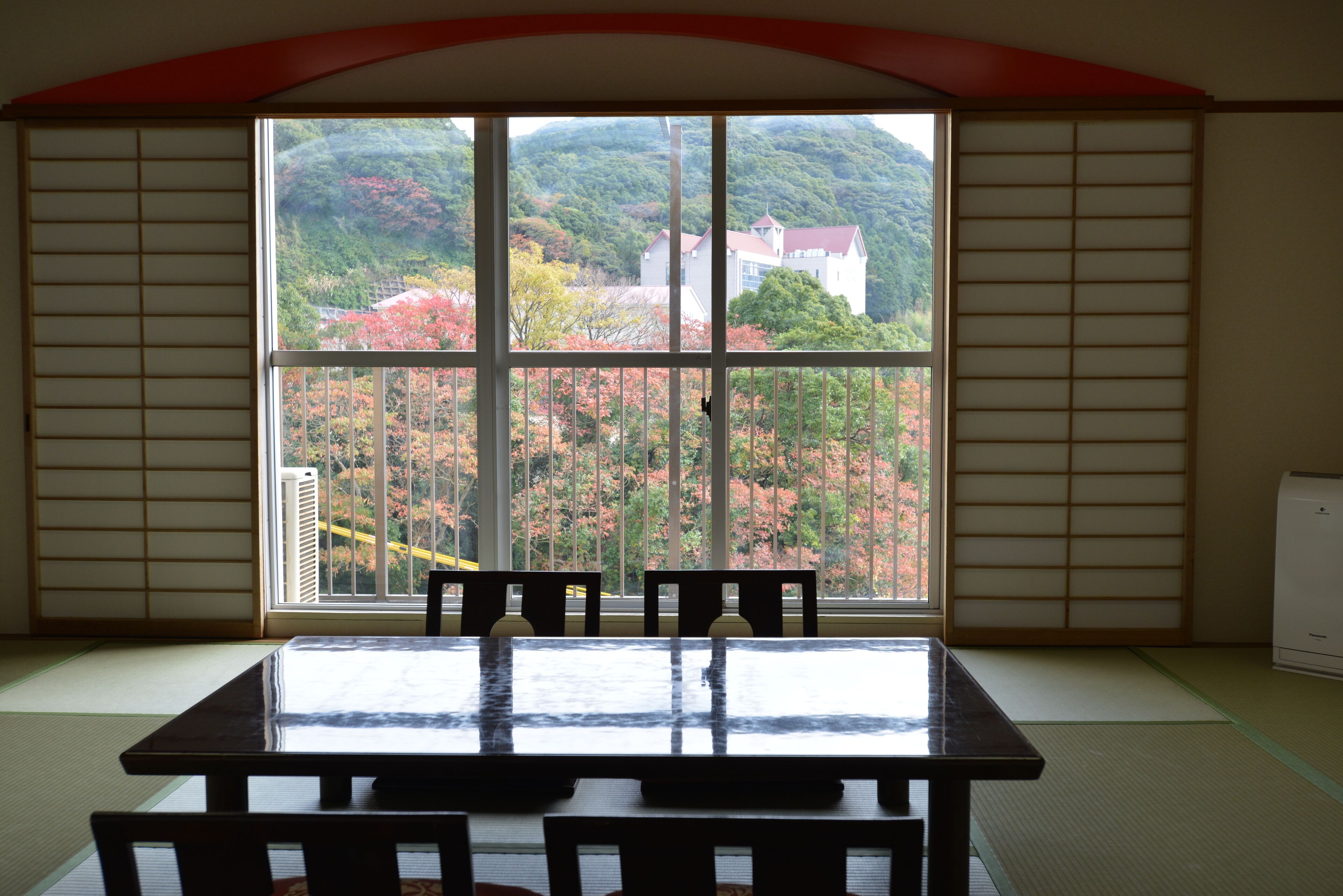 iron/ironing board, bed sheets