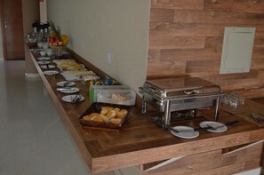 Free daily buffet breakfast