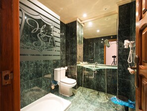 Desk, blackout drapes, rollaway beds, free WiFi - Hostal San Francisco (Granja de Torrehermosa)