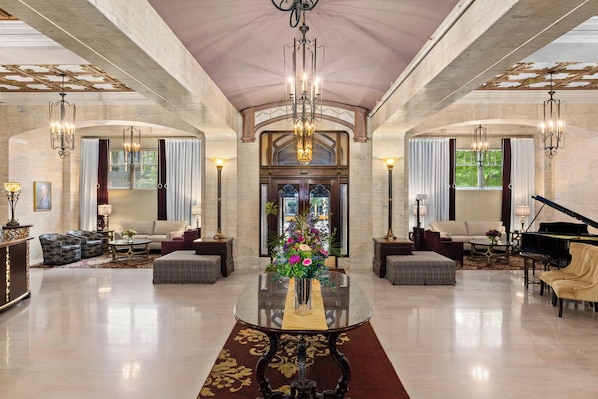 Lobby - WorldMark Seattle - The Camlin (Seattle)