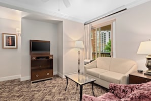 WiFi, bed sheets - WorldMark Seattle - The Camlin (Seattle)