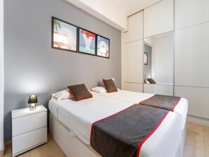 Apartment, 2 Bedrooms | Premium bedding, individually decorated, individually furnished - Luxury Apartments Puerto Valencia (Valencia)
