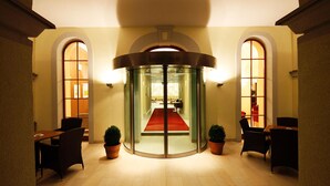 Dining - Izvir (Radenci)