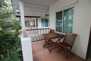 Standard Double Room | Balcony - The Hermitage (Pattaya)