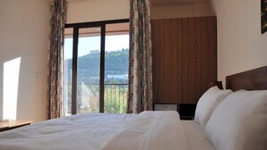 Deluxe Room - Lagace Hotel (Zouk Mosbeh)