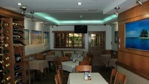 Dining - Posada la Parada (Urimare)