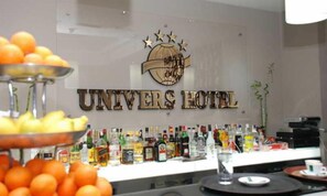 Bar (in der Unterkunft)