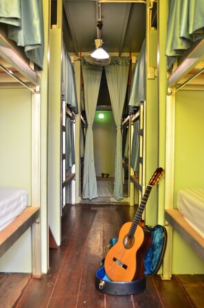 Free WiFi - Wayla Hostel (Bangkok)