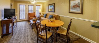 Holiday Inn Club Vacations Oak 'n Spruce Resort