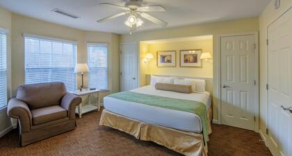 Holiday Inn Club Vacations Oak 'n Spruce Resort